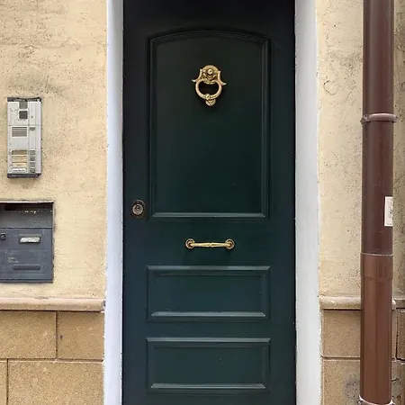 Casa Velasquez Apartment
